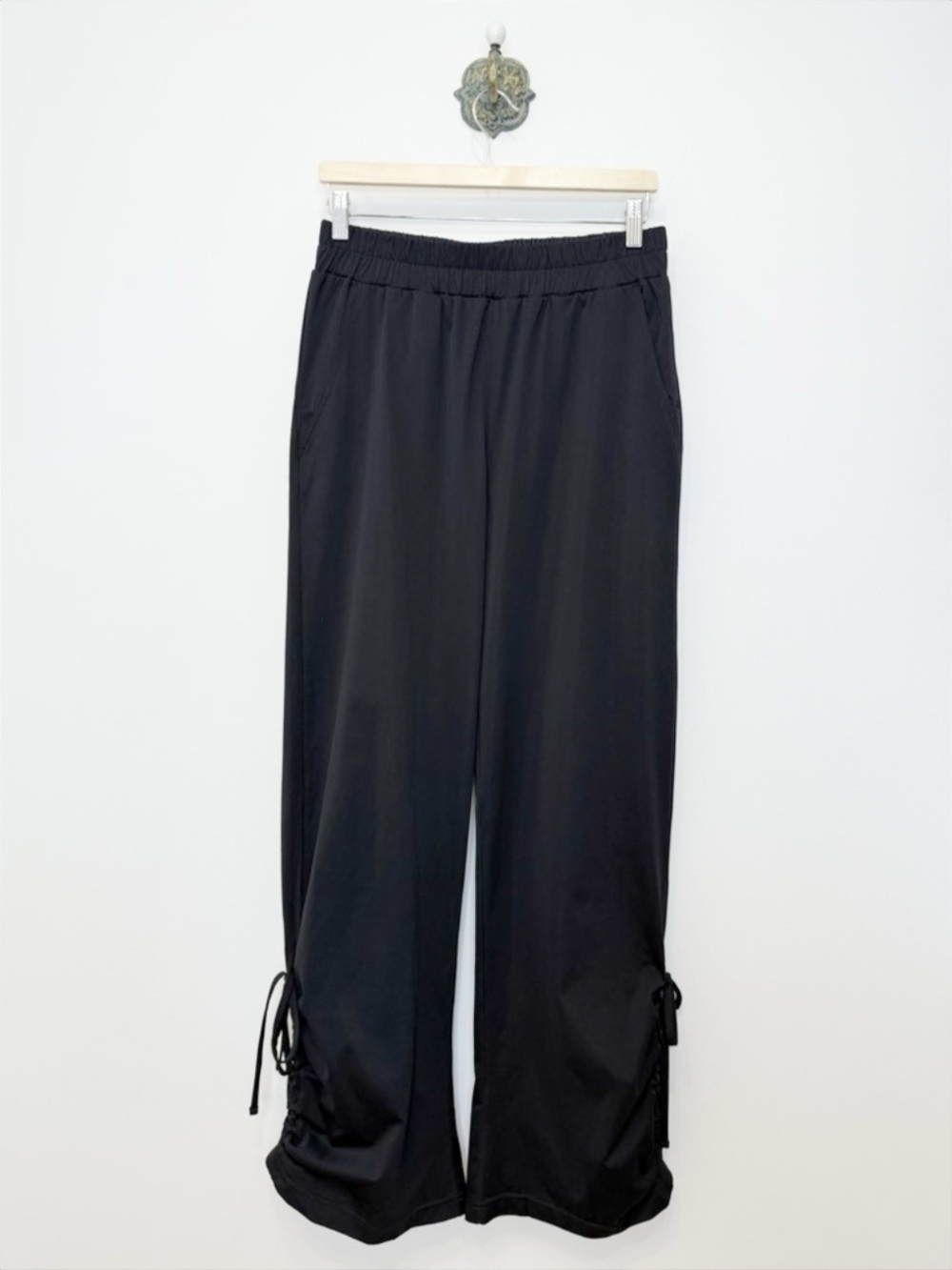 Mono B Black Eco Soft Ruched Wide Leg Pant Pockets Size Medium Dance Yoga Casual
